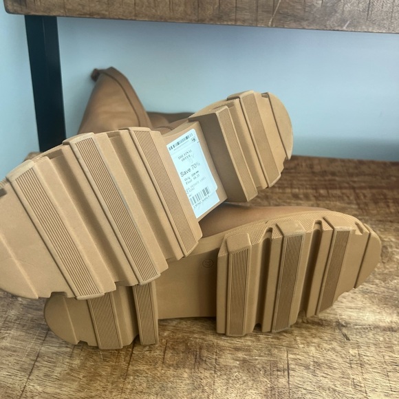 AQUA WOMENS KIKU BOOT 100% Bloomingdale Exclusive - Picture 5 of 5